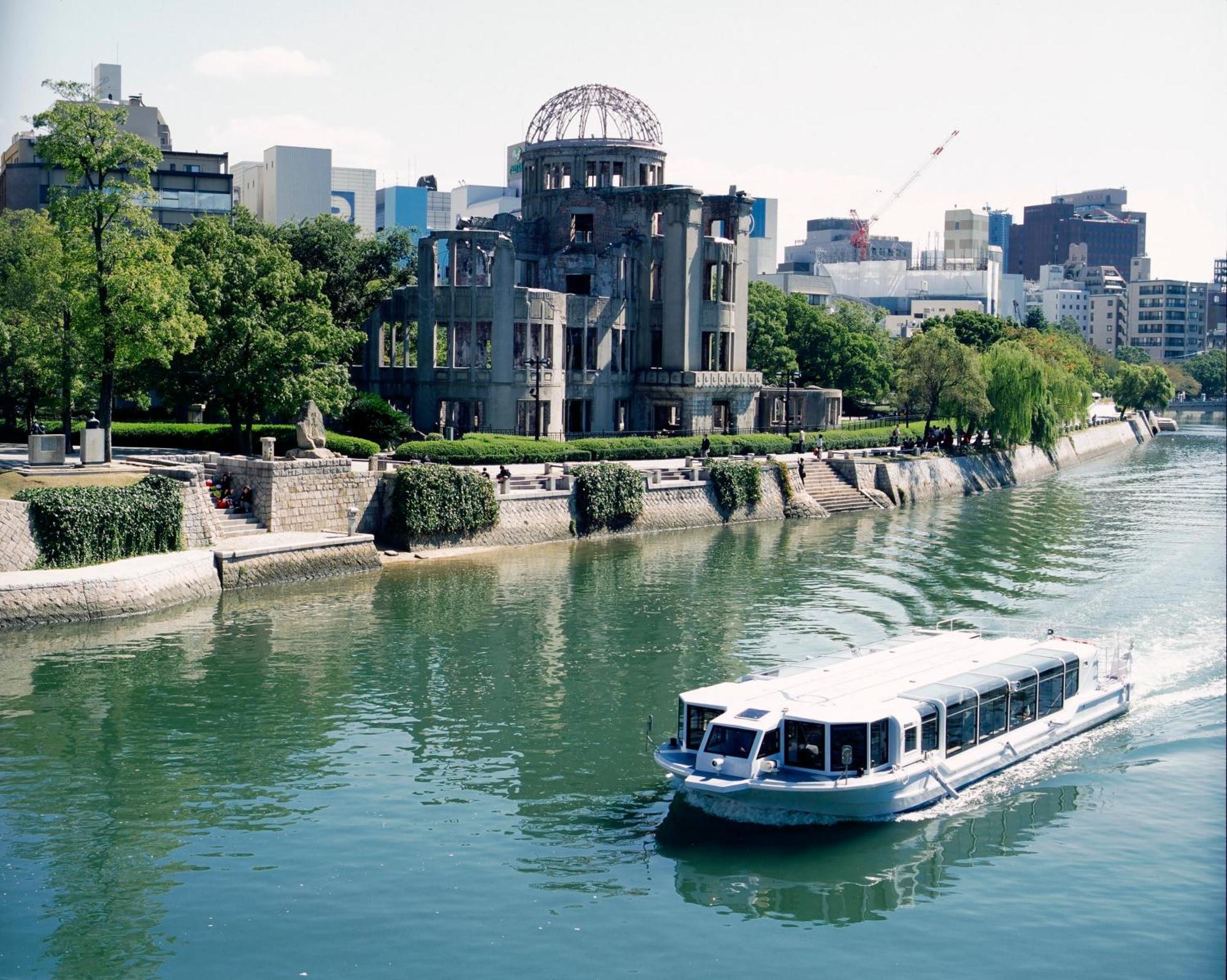 Shiniguchi Station #6mins By Walk #厳島神社 #world Heritage Site *